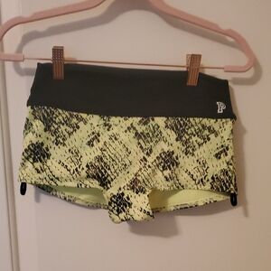 Women's Green and Black atterned Shorts